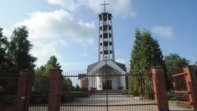 Kościół w Jasienicy zamknięty do odwołania. "W trosce o bezpieczeństwo wiernych"
